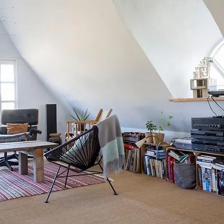 Iben Og Rasmus' Smukke Strataekte Hus Villa *