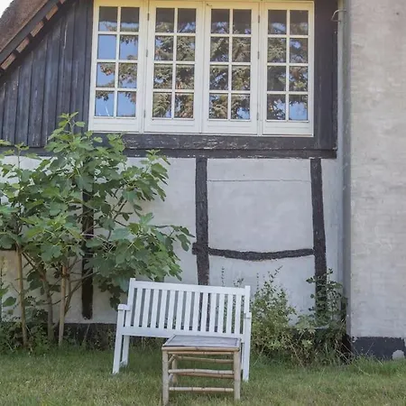 Iben Og Rasmus' Smukke Strataekte Hus